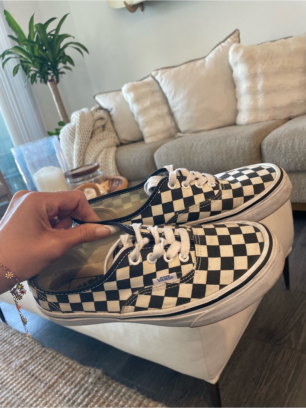 Vans Black & White Checkerboard Low-Top Sneakers size 7.5